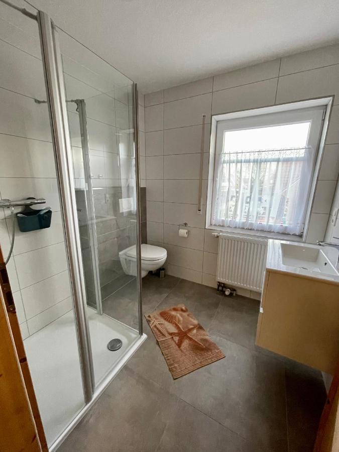 Ferienhaus Seehund Krummhörn エクステリア 写真